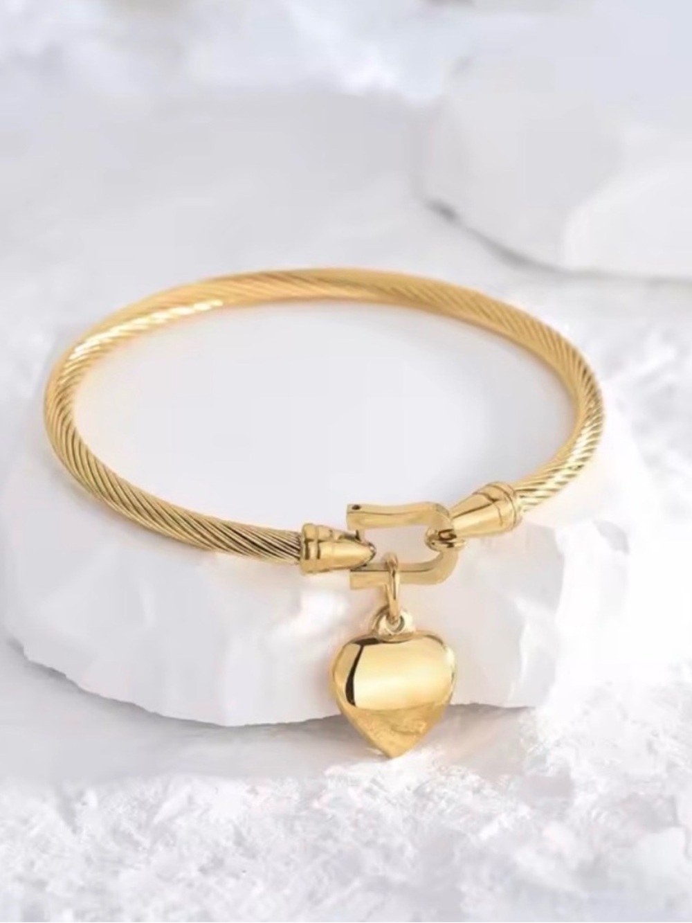 Bracelet 18K Gold Stainless Steel Heart Bangle - Picture 3 of 6